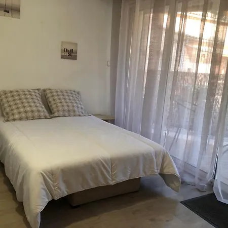 4 Pers Apartment Aiglun (Alpes-de-Haute-Provence)